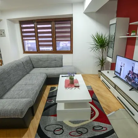 Apartman Elena - Center Oasis Modern Elegance In Szkopje